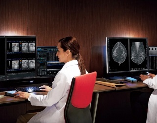 Foto: EIZO | RadiForce-Serie