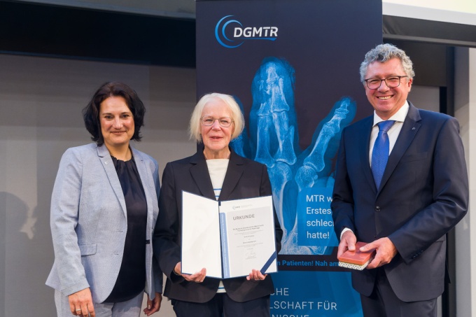 Nachgeholte Ehrung für Anke Ohmstede