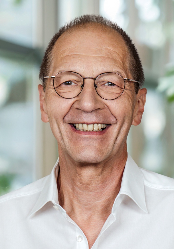 Dr. Torsten Möller