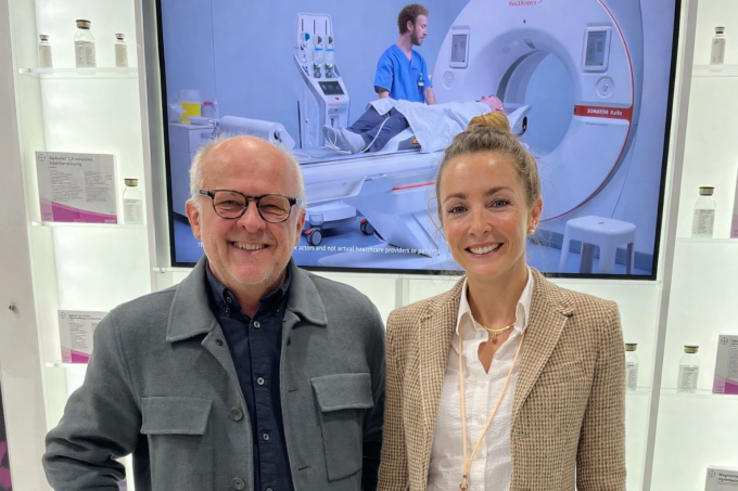 Dr. Laura Schöckel, Medical Affairs Radiologie bei Bayer, und Guido Gebhardt...