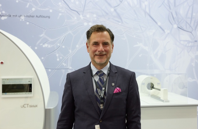 Dr. Stefan Ulzheimer, General Manager bei United Imaging...